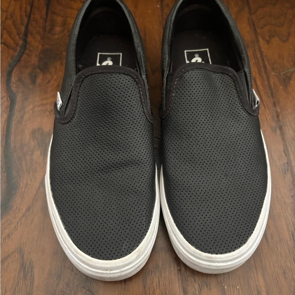 Women’s Vans Asher Slip On Sneakers